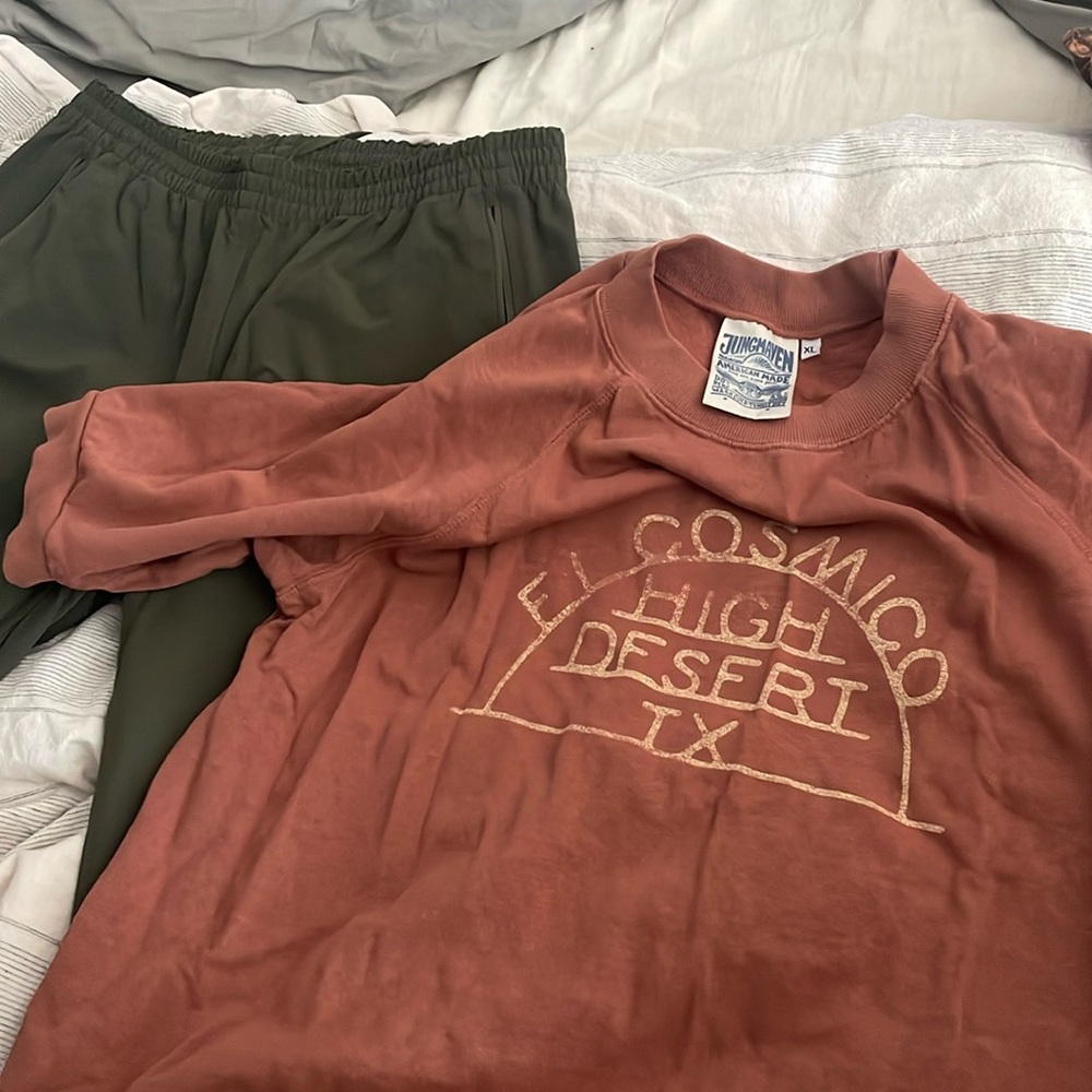branded Jungmaven sweatshirt short sleeve, burnt orange, extra large (XL)